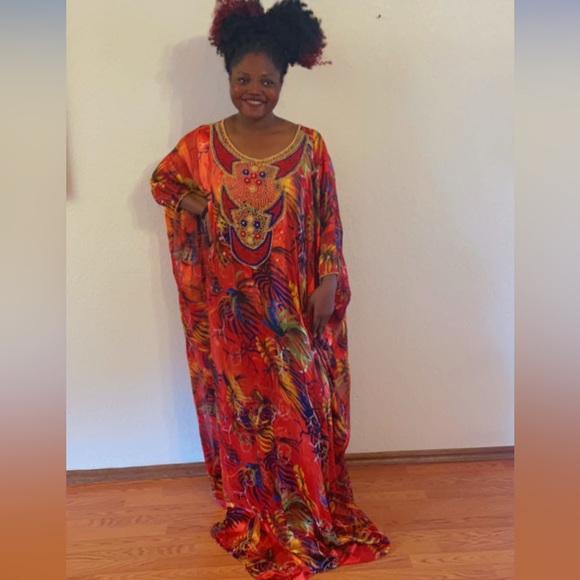 Women’s Maxi Kaftan Beads Dress - Picture 3 of 4